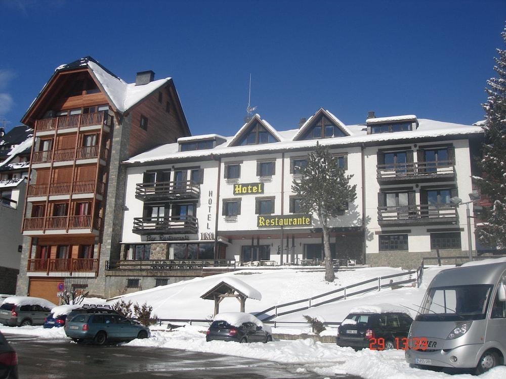 Hotel Tirol Formigal Exterior photo