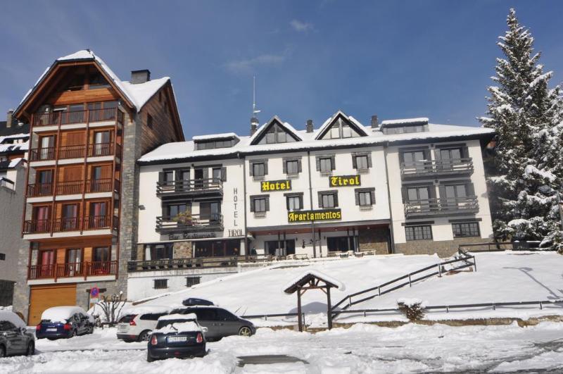 Hotel Tirol Formigal Exterior photo